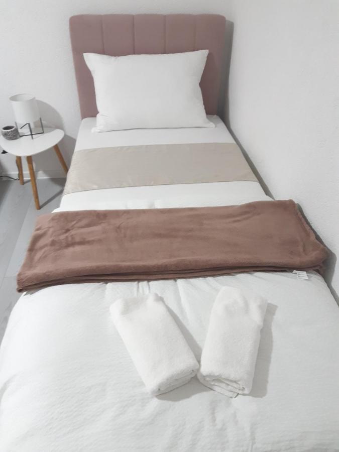 شقة Apartman-Stan Na Dan -Stolac المظهر الخارجي الصورة